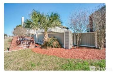 Main picture of 500 Ferry Rd