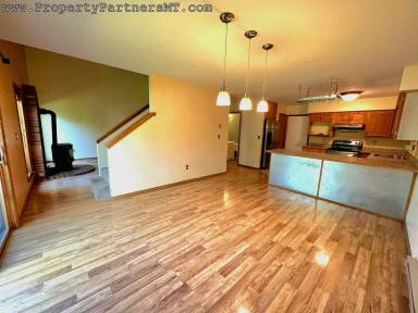 Main picture of 323 N 19th Ave