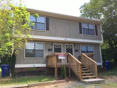 Main picture of 407 S Merritt Mill Rd