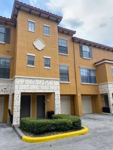 Main picture of 6131 Metrowest Blvd