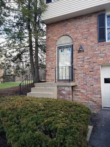 Main picture of 210 Quail Run Rd