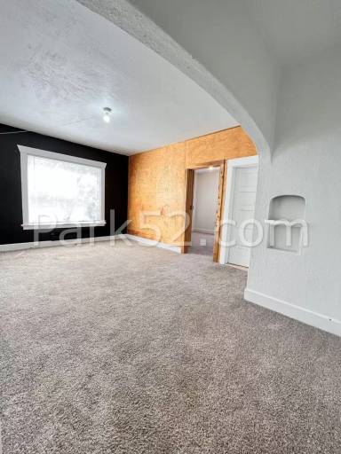 Main picture of 5235 S Birmingham St