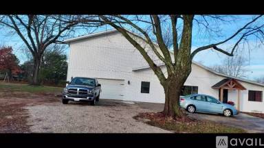 Main picture of 383 N Orchard Blvd