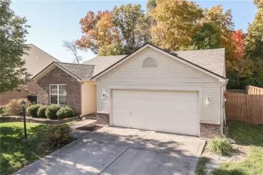 Main picture of 5860 Newhall Dr