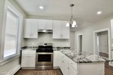 Main picture of 103 Homestead St