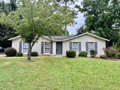 Main picture of 4625 Randall Dr