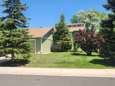 Main picture of 146 Lois Dr
