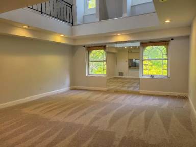 Main picture of 636 Pine St
