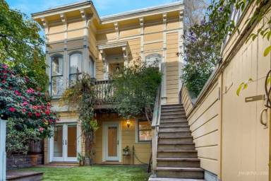 Main picture of 37 29th St