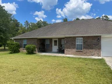 Main picture of 106 Will Dr