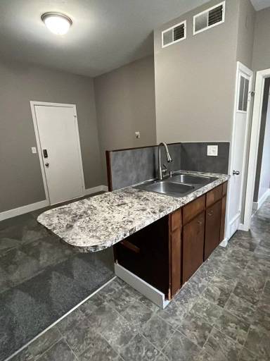 Main picture of 1015 Plum St