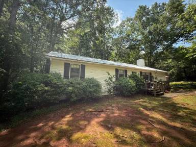 Main picture of 102 Tanyard Trl