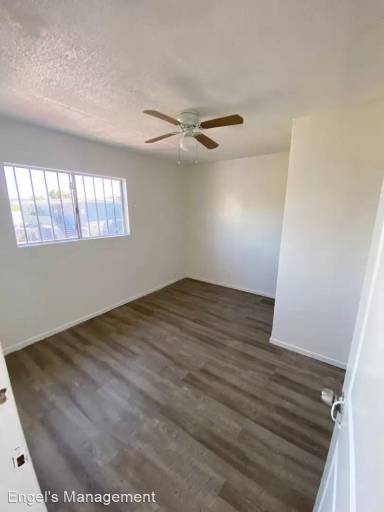 Main picture of 9234 Graham Ave