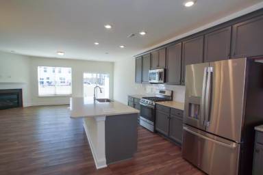 Main picture of 206 Oakchest Ct