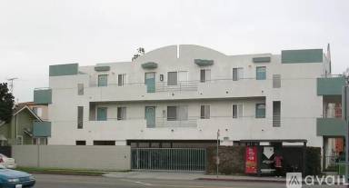 Main picture of 710 Magnolia Ave