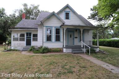 Main picture of 1024 N Adams St