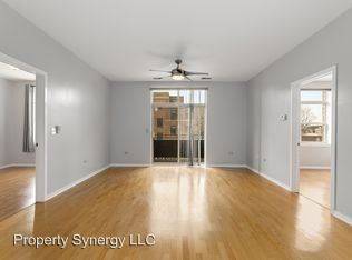 Main picture of 2143 W Wellington Ave