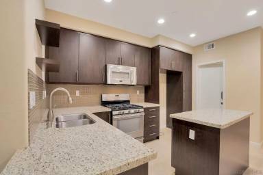 Main picture of 2236 Indus Way