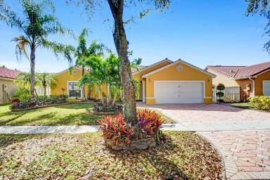 Main picture of 12760 SW 20th St