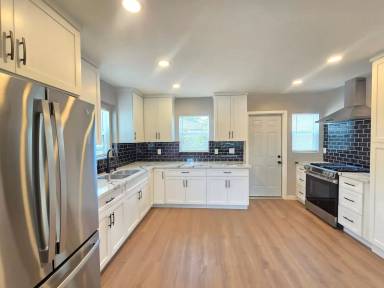 Main picture of 6327 California Ave