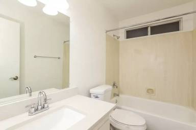 Main picture of 1101 W Wickieup Ln