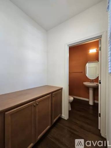 Main picture of 10900 Merrick Way