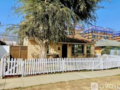 Main picture of 3763 E Green St