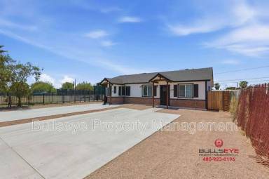 Main picture of 428 S 97th Pl