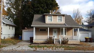 Main picture of 116 E 1st St