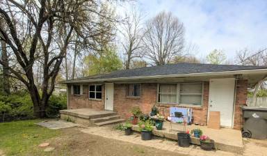 Main picture of 2618 E Bradbury Ave