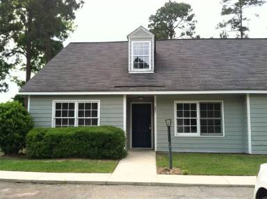 Main picture of 205 Courtney Way