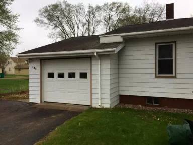 Main picture of 125 2nd St SW