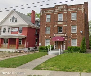 Main picture of 210 Hearne Ave
