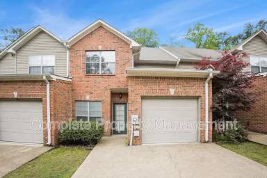 Main picture of 448 Highland Cove Dr
