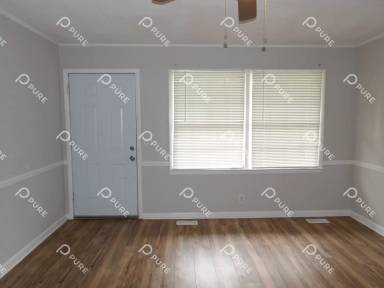 Main picture of 3021 Deerfield Rd NW
