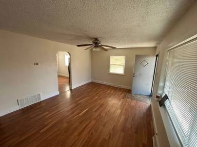 Main picture of 602 N 5th Ave