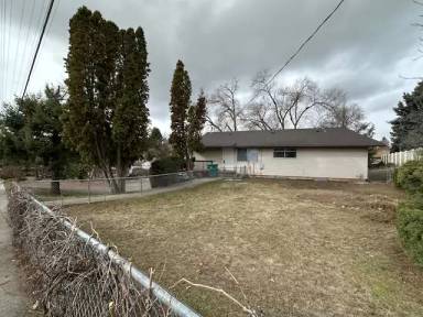 Main picture of 1019 N Bowdish Rd