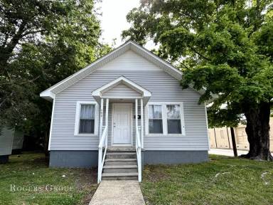 Main picture of 402 E Montgomery St