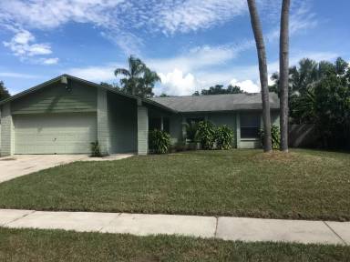 Main picture of 7627 Rustic Dr