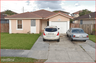 Main picture of 28001 SW 134th Pl