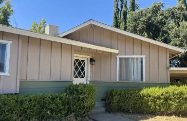 Main picture of 1912 W Sacramento Ave