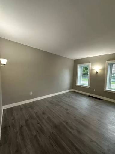 Main picture of 51 Dayton St