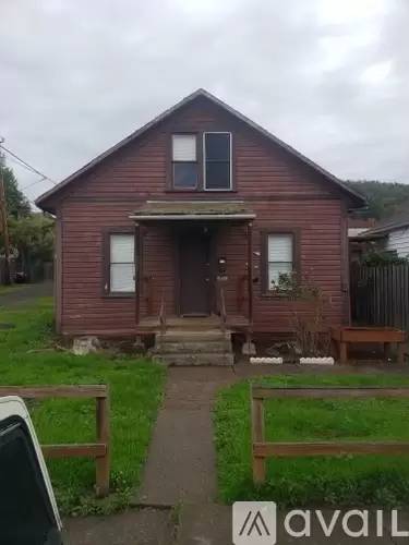 Main picture of 1356 NE Freemont Ave