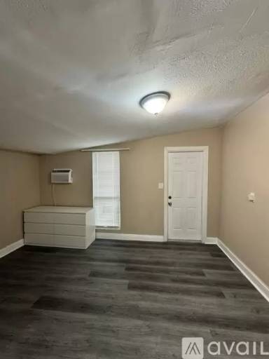 Main picture of 20310 NE 14th Ave