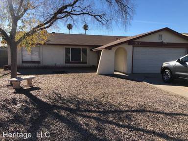 Main picture of 917 W Julie Dr