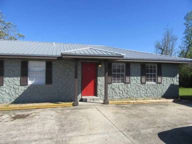 Main picture of 2814 N Panama Ave