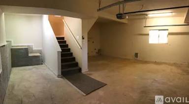Main picture of 346 Marshall St