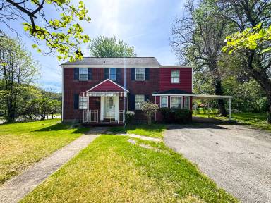 Main picture of 2710 Henderson Rd