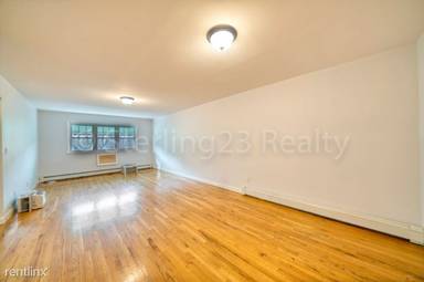 Main picture of 2421 43rd St