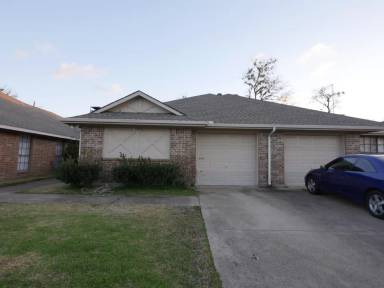 Main picture of 7402 Amherst Dr